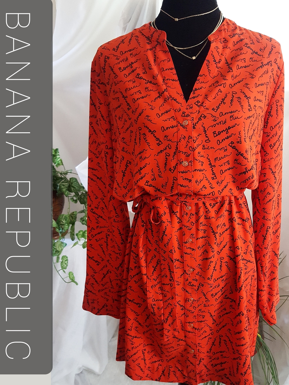 Banana Republic💋Red French Script Print Long Sleeve Front Button Dress